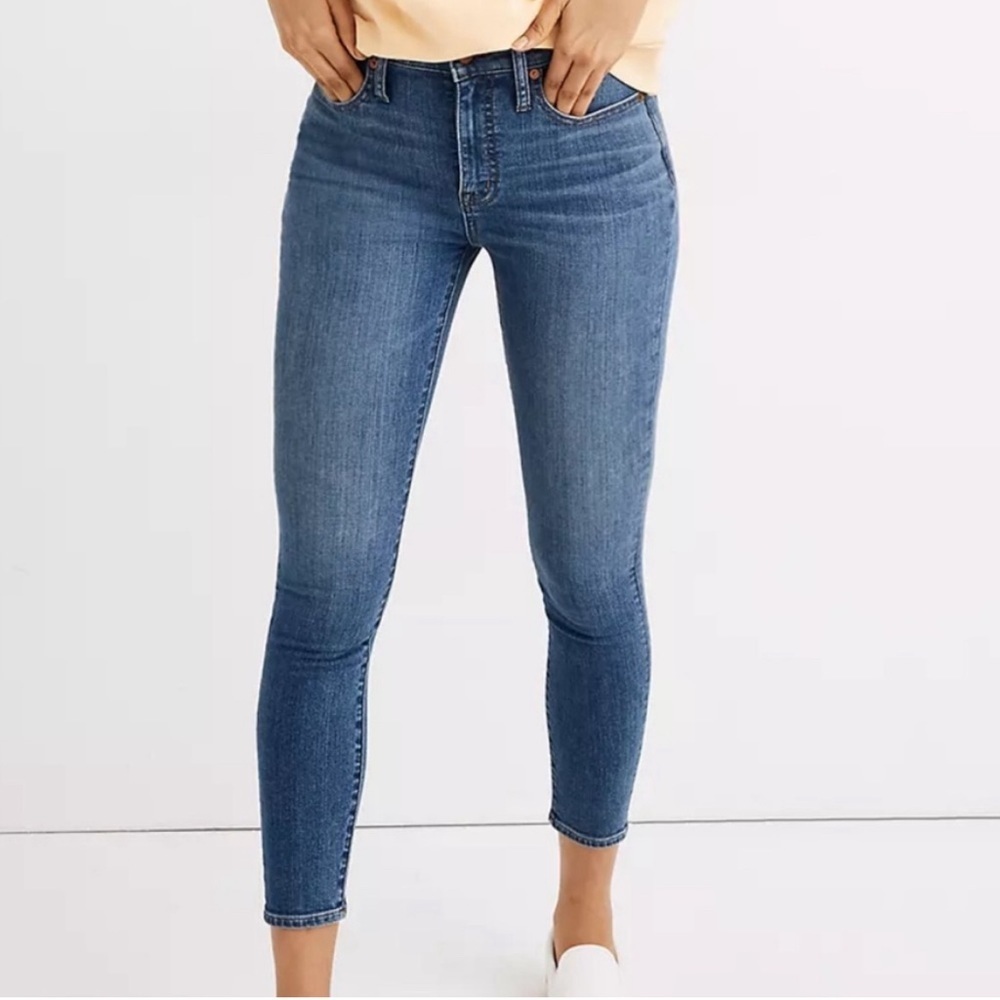 MADEWELL Curvy High-Rise Skinny Crop Jeans in medium Wash size 33.